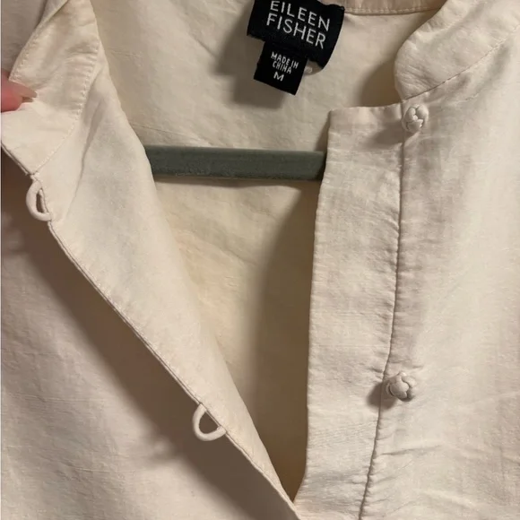 Eileen Fisher Cream 100% Silk Button Front Shell - Picture 2 of 3